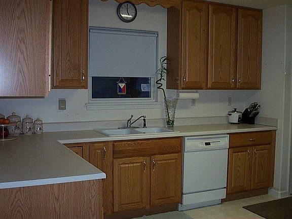 Plenty of Cabinet & Counter Space