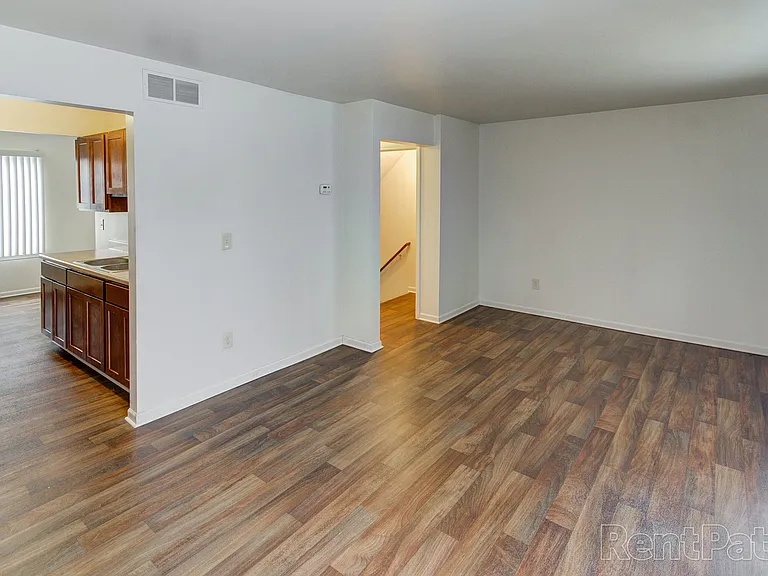 Midtown Park Apartments — Photo 5