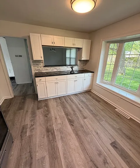 3359 Arnsby Rd — Photo 17