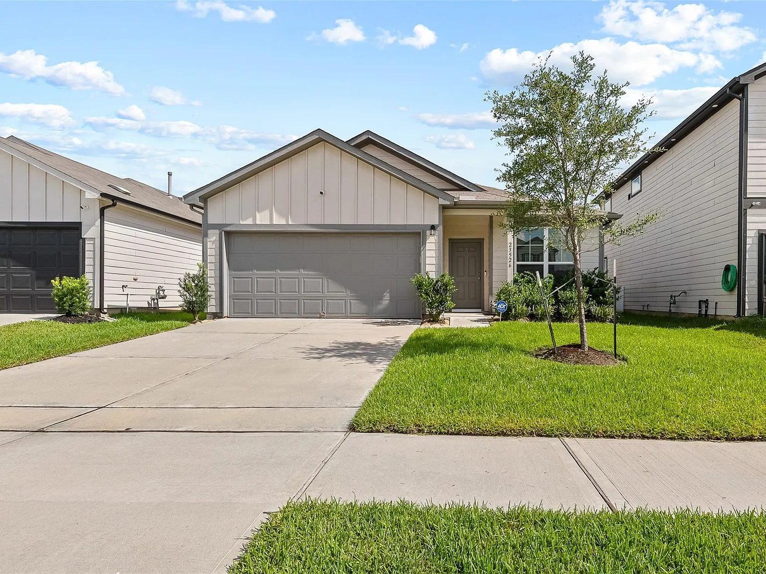 3 bed, 2.0 bath, 1492 sqft, $1,950 — Photo 2