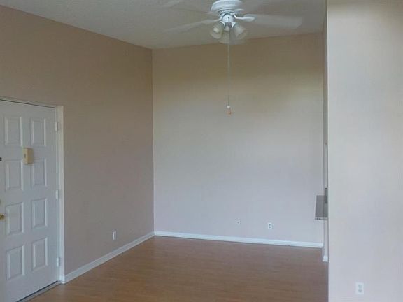 3rd image of 624 Sea Pine Way APT B3