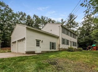 84 Styles Rd, New Boston, NH 03070