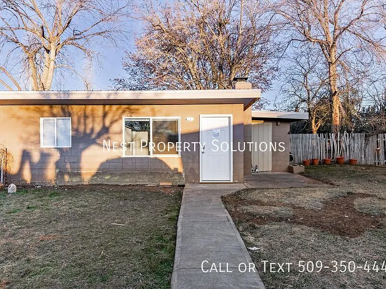 4460 Circle Pl NE #2 — Photo 1