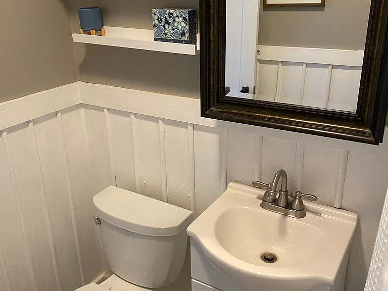2 Marshall Ave — Photo 10
