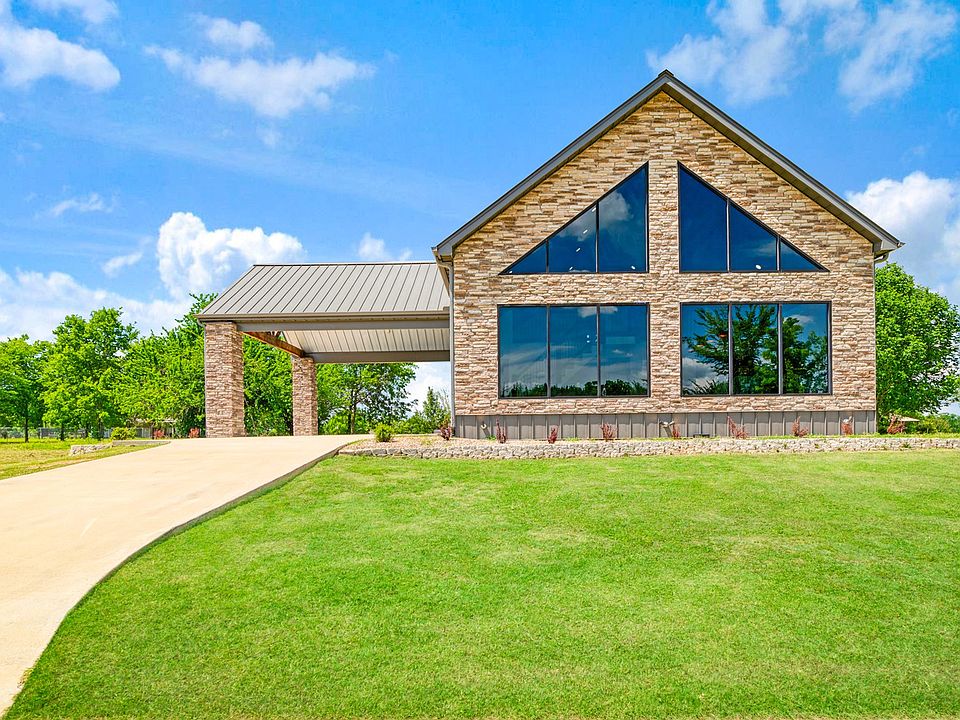 1st image of 209 Helena Dr
