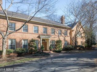 2078 Hunters Crest Way, Vienna, VA 22181