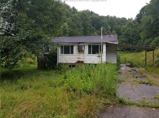 746 Happy Hollow Rd, Charleston, WV 25320