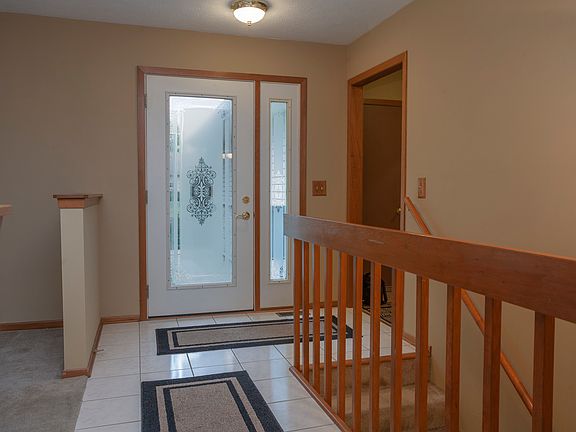 3rd image of 603 Jarvis Dr