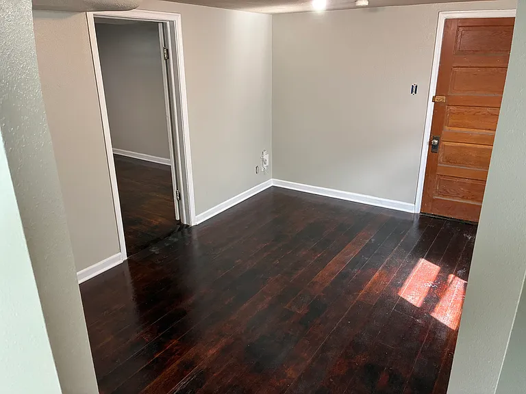 1250 E Clark St #1/2 — Photo 6