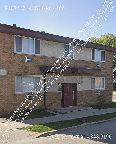 2103 S 71st St #106 Photo 1