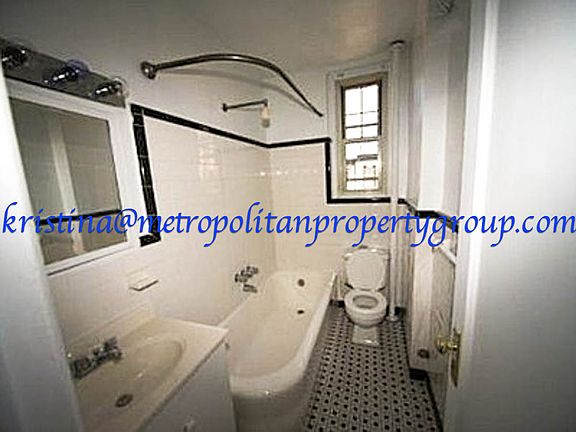 3rd image of 209 Lincoln Pl #59