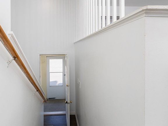 3rd image of 3101 Joppa Ct