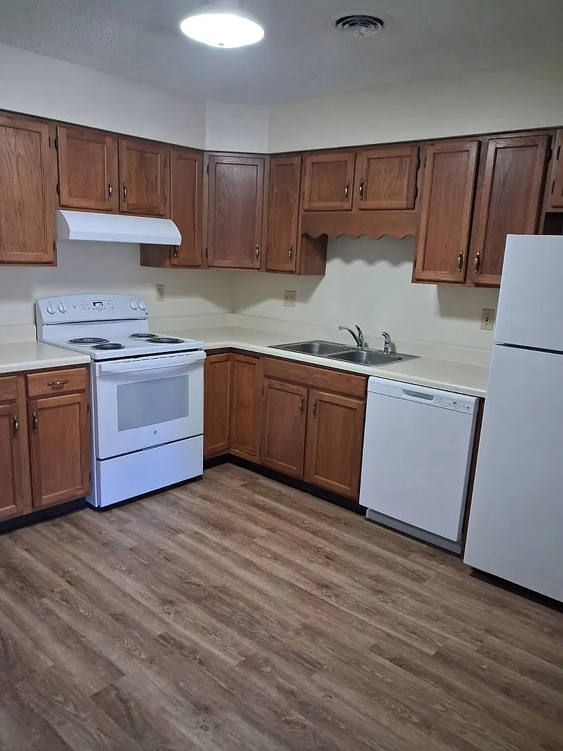 Northway Park Apartments — Photo 4