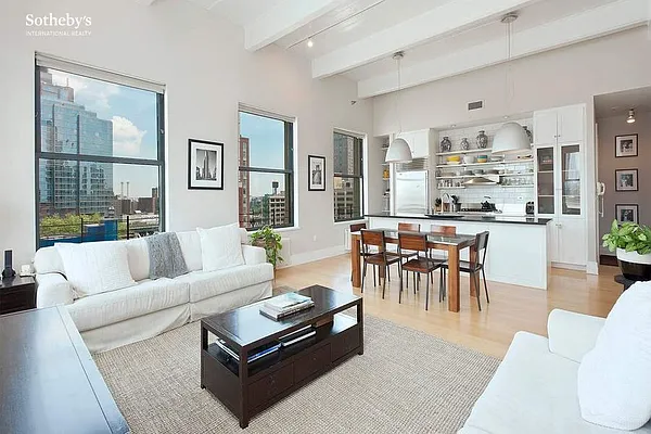 Rented by Sotheby's International Realty | media 23
