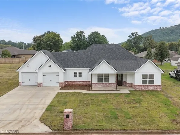 207 Wapiti, Poteau, OK 74953