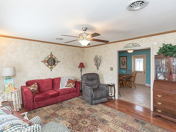 2nd image of 173 Windy Way Ln