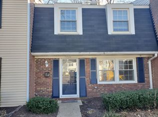 1728 Woodridge Ct, Crofton, MD 21114