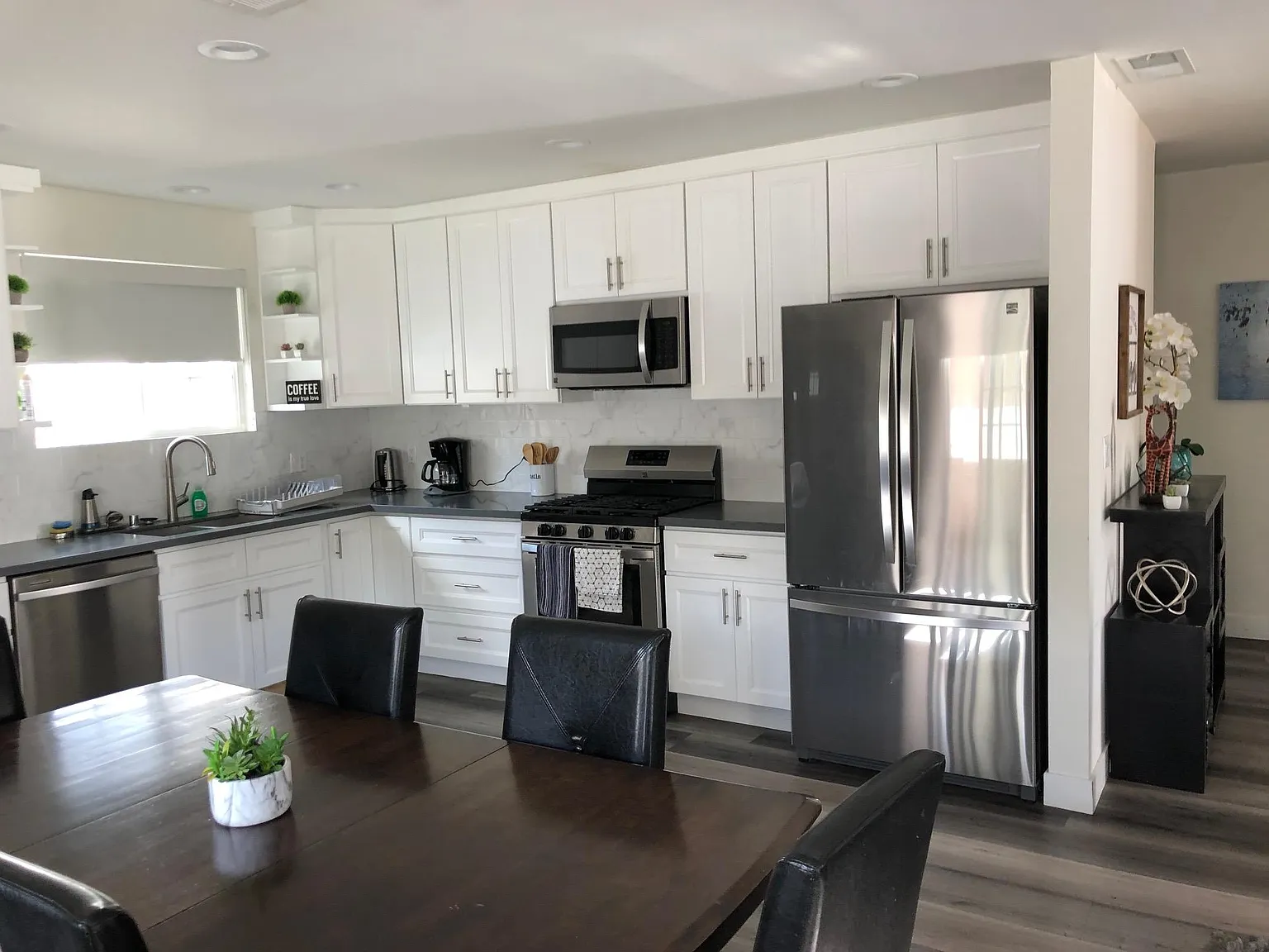 4 bed, 1800 sqft, $5,000 — Photo 4