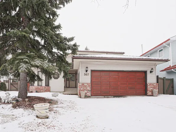 507 Burton Close NW, Edmonton, AB T6R 2B2