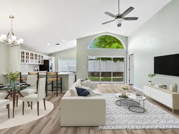 1394 Fairfax Circle E, Boynton Beach, FL 33436