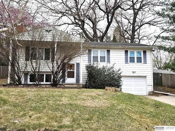 1509 Sycamore St, Bellevue, NE 68005