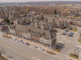 1401 Plains Rd E #26, Burlington, ON L7R0C2