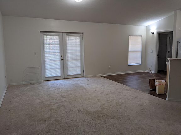 4th image of 6510 SE 14th Ln