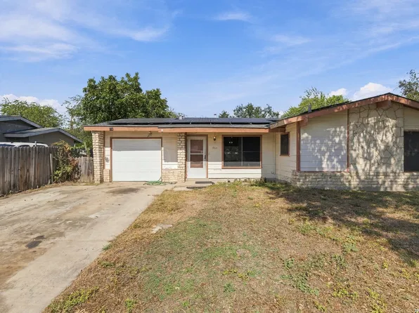 7611 STAGECOACH LN, San Antonio, TX 78227