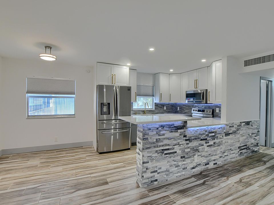 1st image of 277 Brittany #F