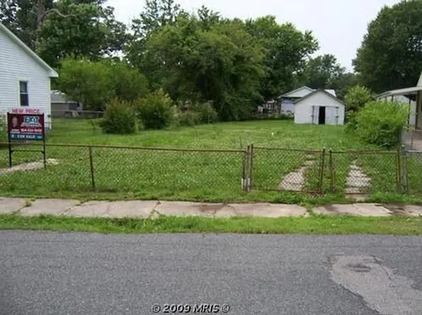 515 Bancroft Ave, Colonial Beach, VA 22443