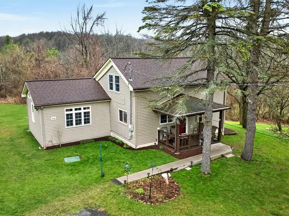 5790 Rossier Rd, Canandaigua, NY 14424