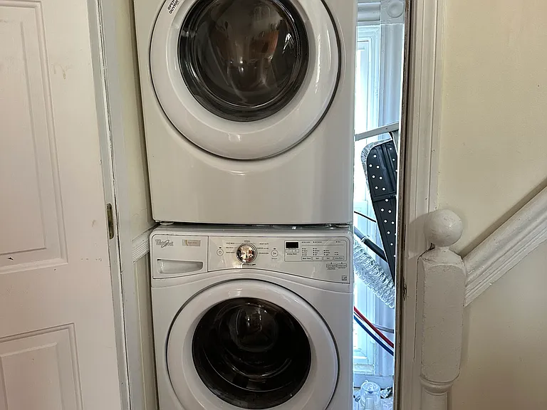 15-17 Etna St #15 — Photo 8