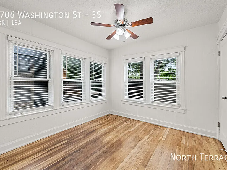 3706 Washington St #3S — Photo 11