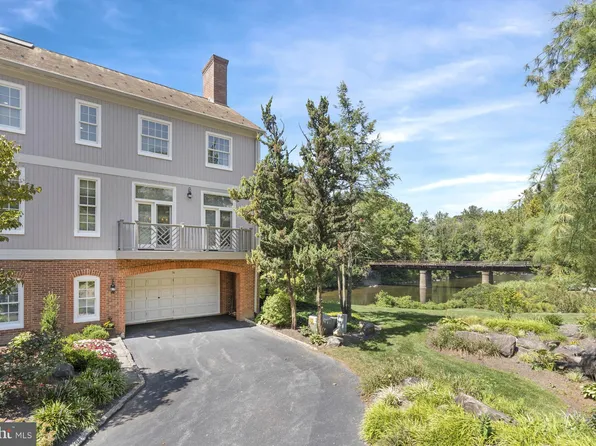 36 Millstone Ln, Rockland, DE 19732