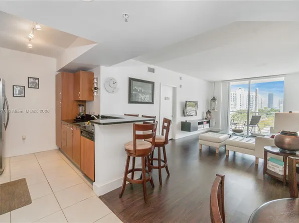 18800 NE 29th Ave APT 613, Aventura, FL 33180