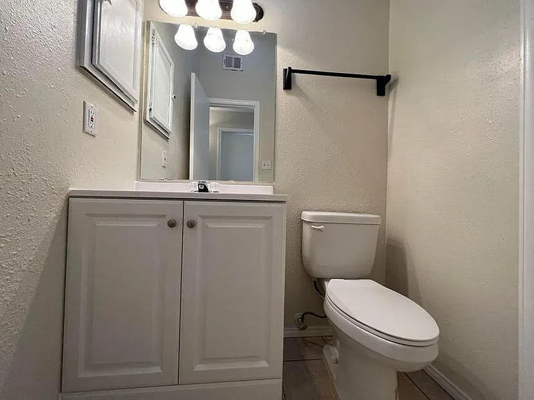11812 Tracy Austin Ln — Photo 18