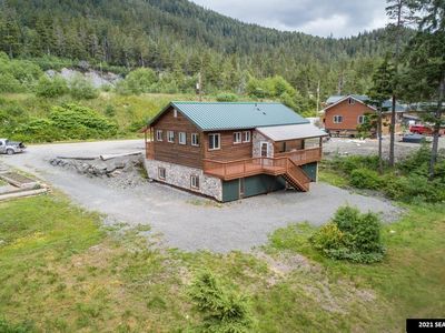 21 Hummingbird Cir, Ketchikan, AK, 99901