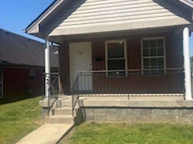 1410 Standard Village Cir — Photo 1