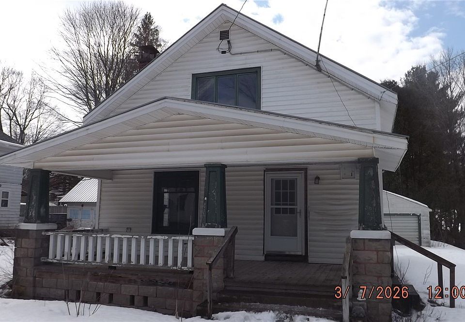 1st image of 14379 Maple St