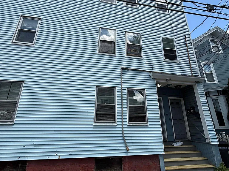 25 Knapp St #3 — Photo 10