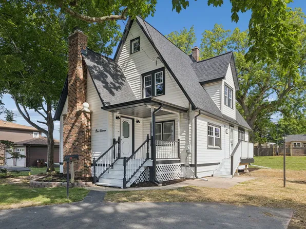 111 Oak St, New Lenox, IL 60451