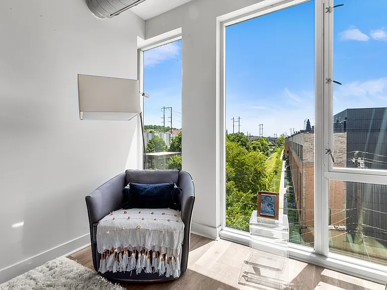 Apex Manayunk — Photo 17