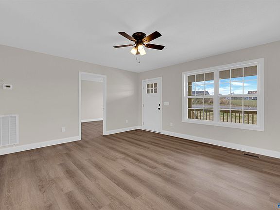 4th image of 363 County Road 460