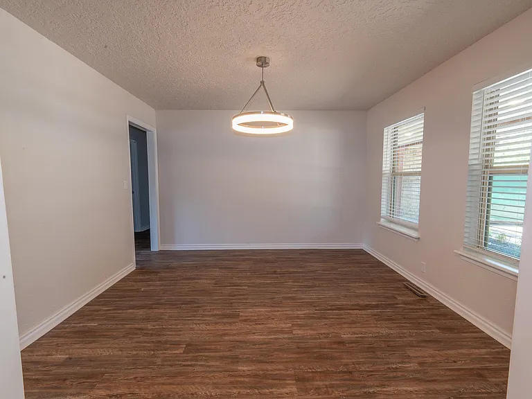 2214 Morgan Dr — Photo 8