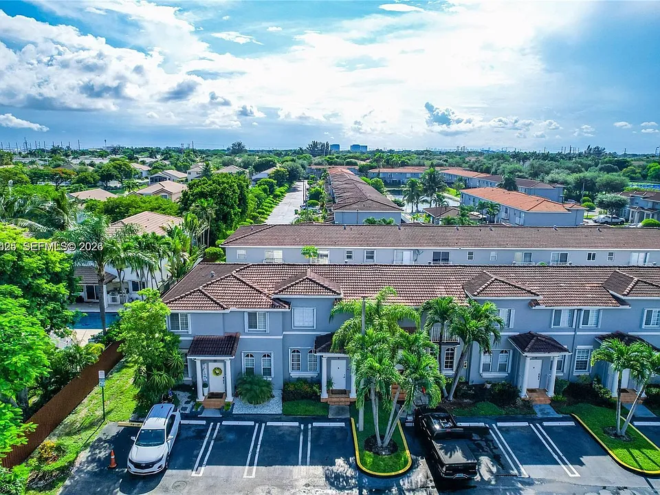 5245 NW 112th Ave #8