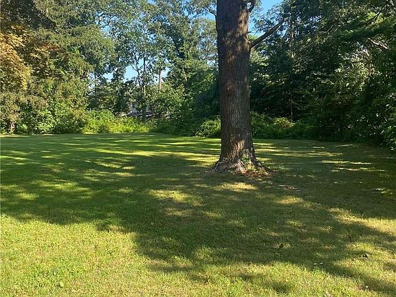 4th image of Jefferson Ave