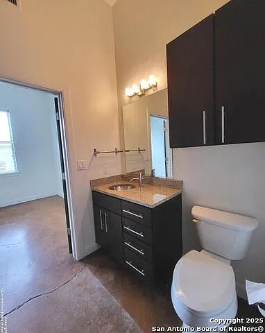 831 S Flores #3104 — Photo 13