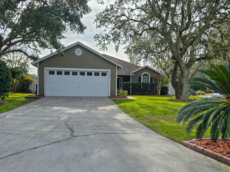 12220 Footpath Ln — Photo 3