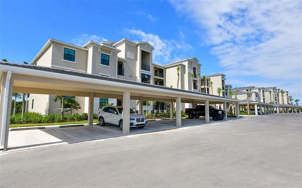 2 bed, 2.0 bath, 1257 sqft, $6,000 — Photo 1