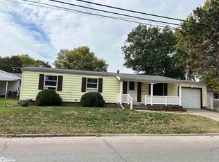 313 W Burlington Ave, West Burlington, IA